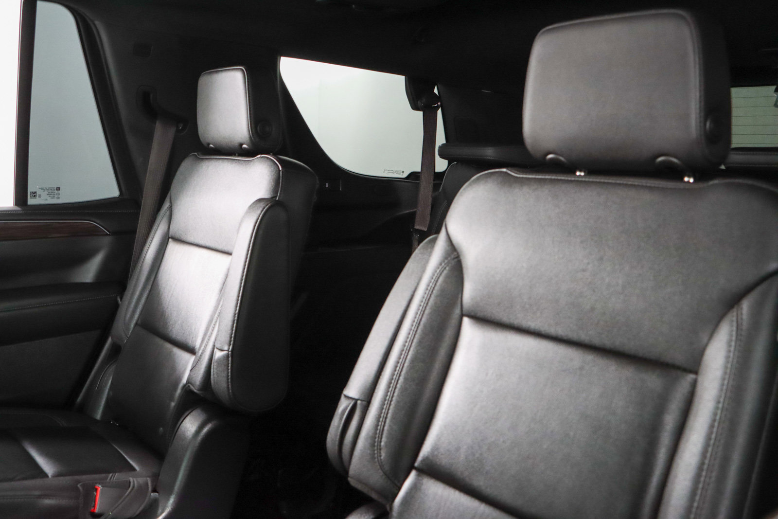 Used 2023 Chevrolet Tahoe Z71 w/ Luxury Package AWD/4WD image 28