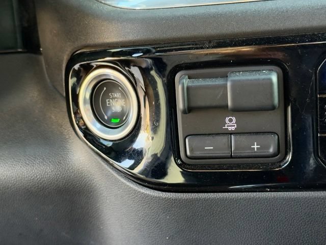 Used 2024 Chevrolet Silverado 2500 High Country w/ High Country Premium Package AWD/4WD image 23