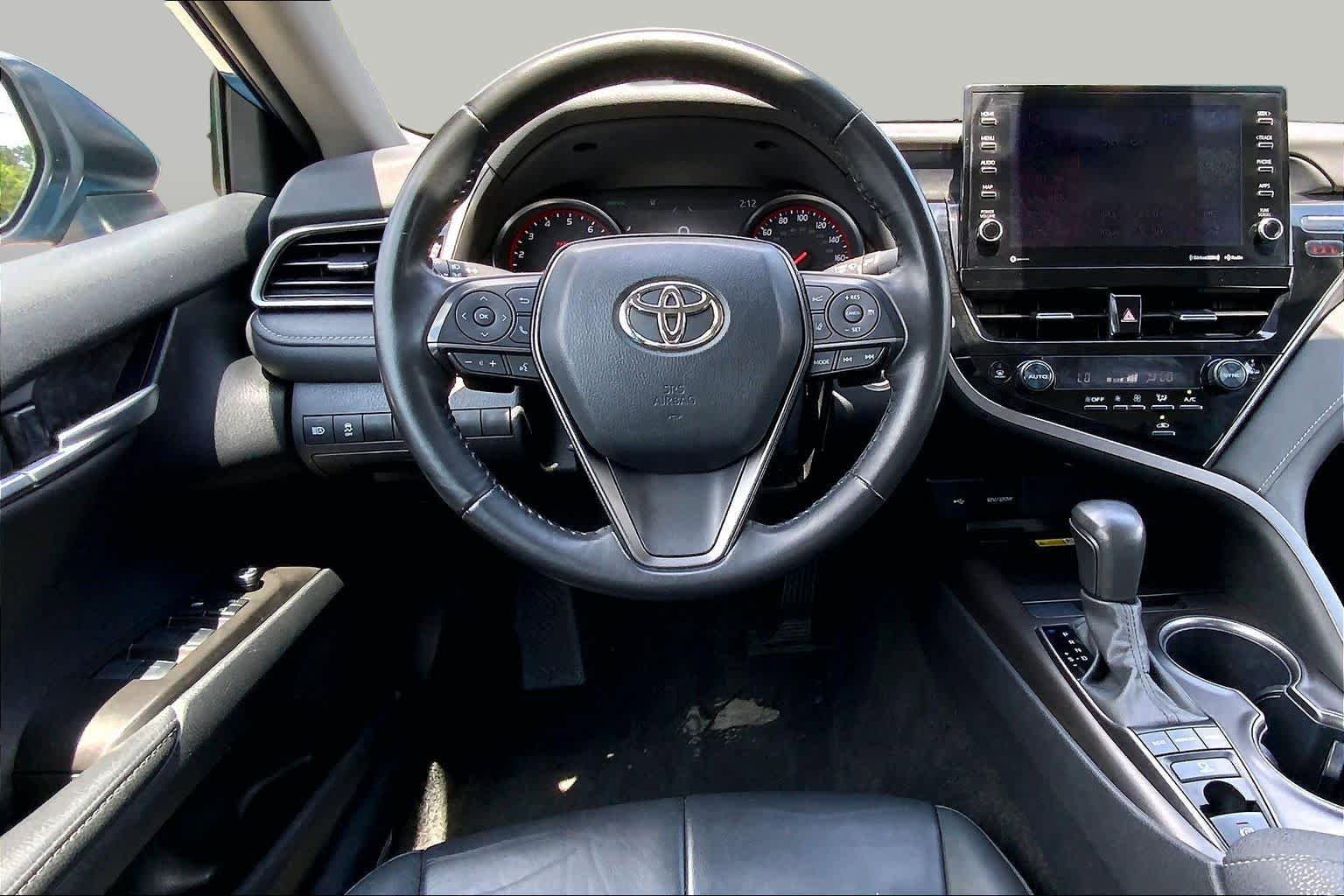 Used 2023 Toyota Camry XSE FWD image 7