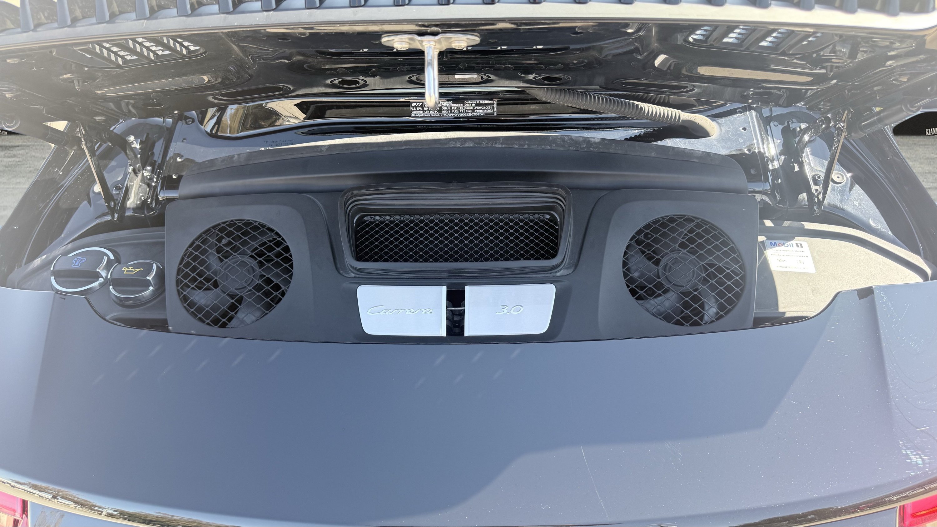 Used 2018 Porsche 911 Carrera RWD image 15