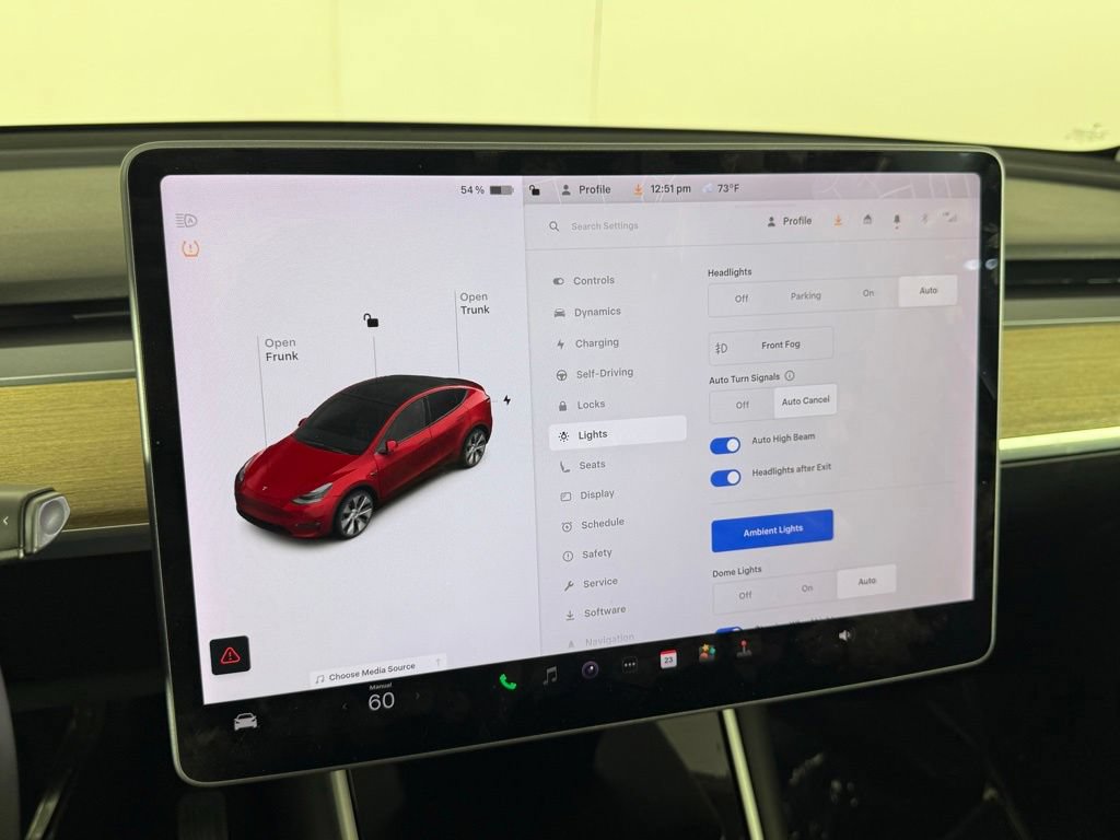 Used 2021 Tesla Model Y Long Range AWD/4WD image 32