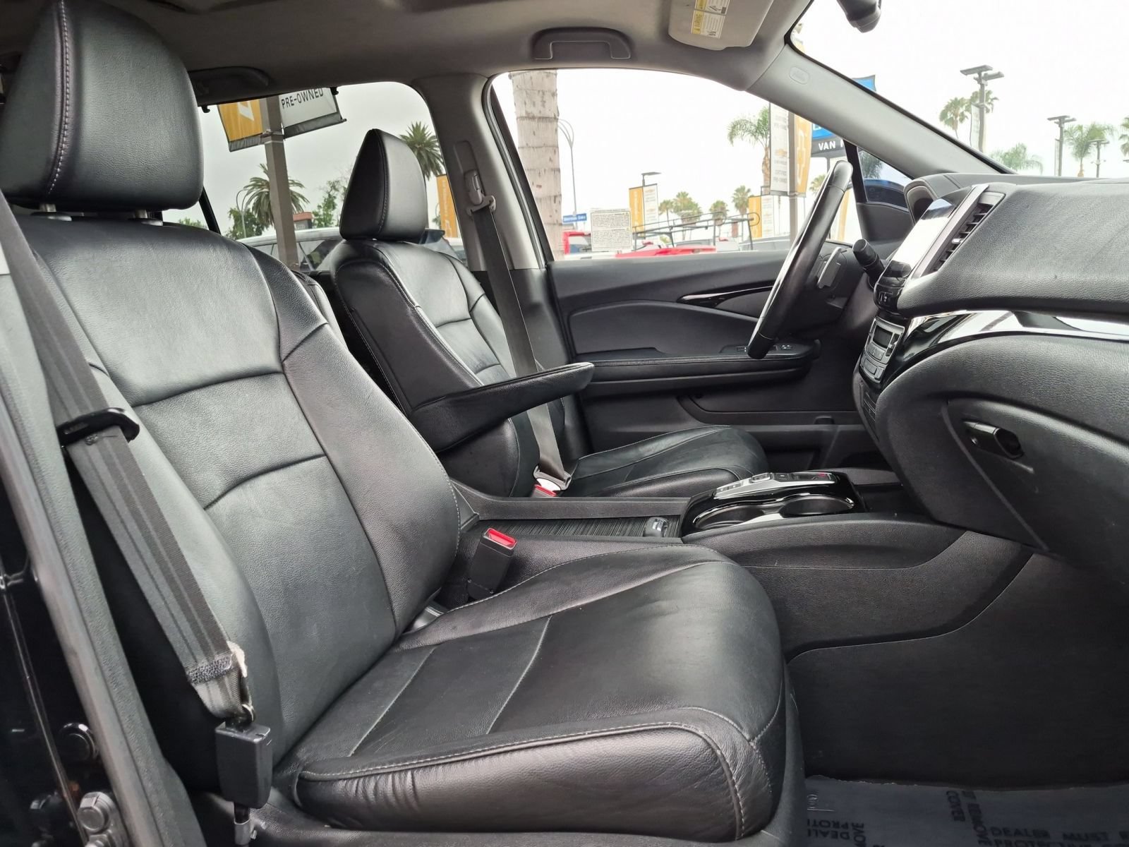 Used 2017 Honda Pilot Touring image 28
