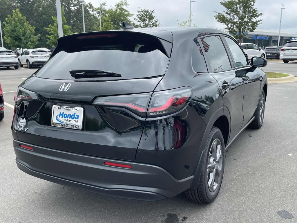 Used 2026 Honda HR-V LX image 9