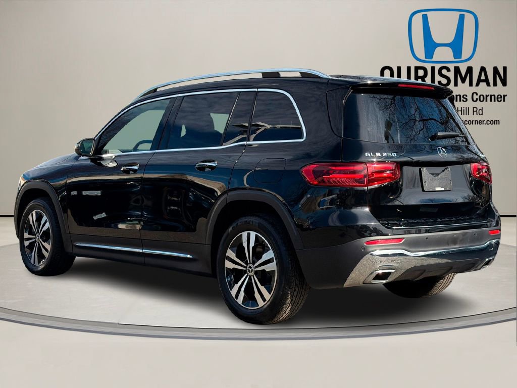 Used 2024 Mercedes-Benz GLB 250 4MATIC image 4