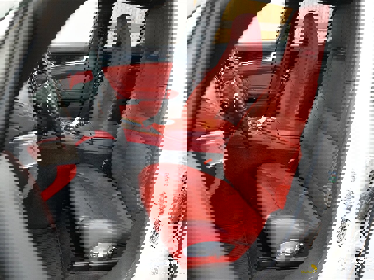 Used 2014 Porsche Panamera 4 image 16