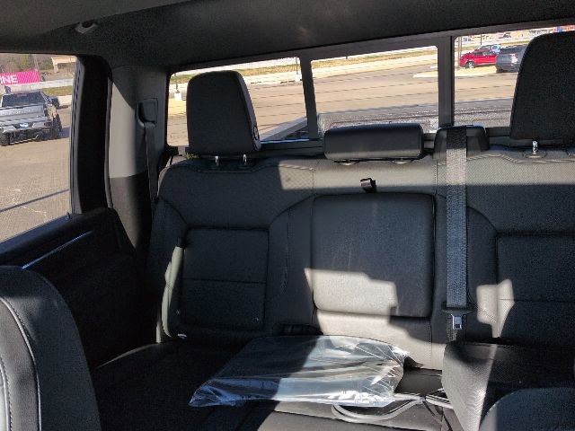 New 2026 GMC Sierra 2500 SLT w/ SLT Premium Package image 10