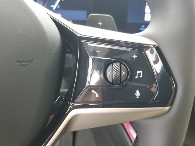 Used 2025 BMW X3 xDrive30i w/ Premium Package AWD/4WD image 25