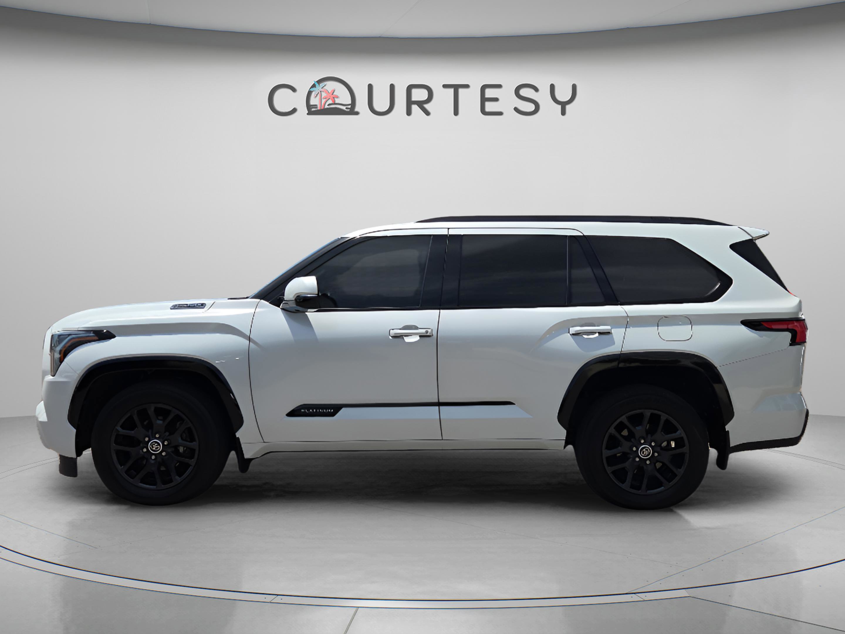 Certified 2023 Toyota Sequoia Platinum image 2