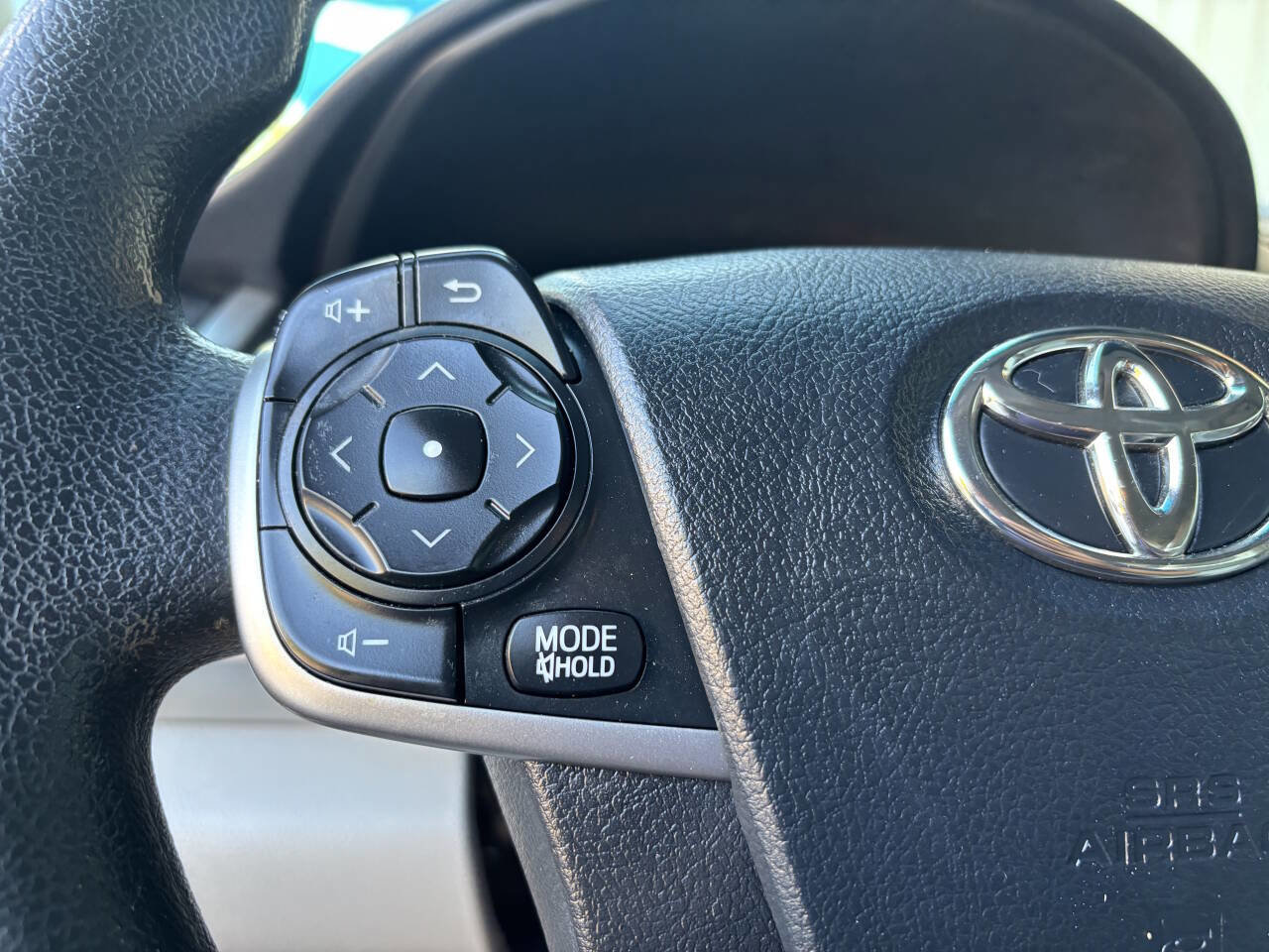 Used 2013 Toyota Camry LE image 31