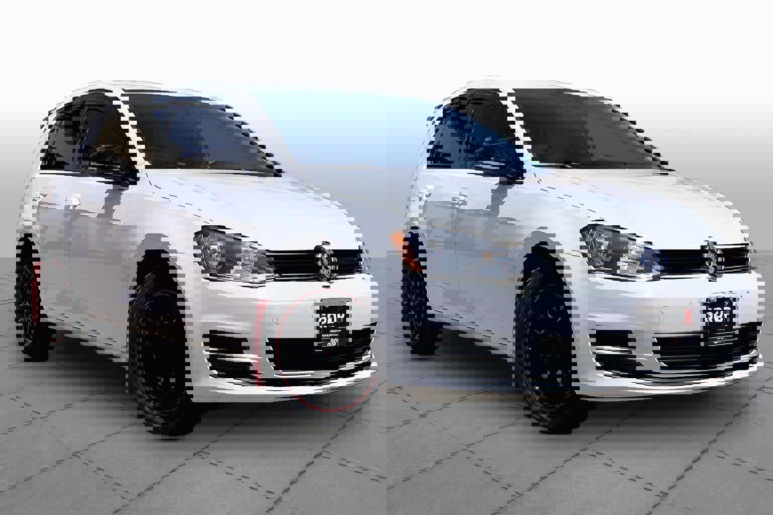 Used 2015 Volkswagen Golf TDI S FWD image 3