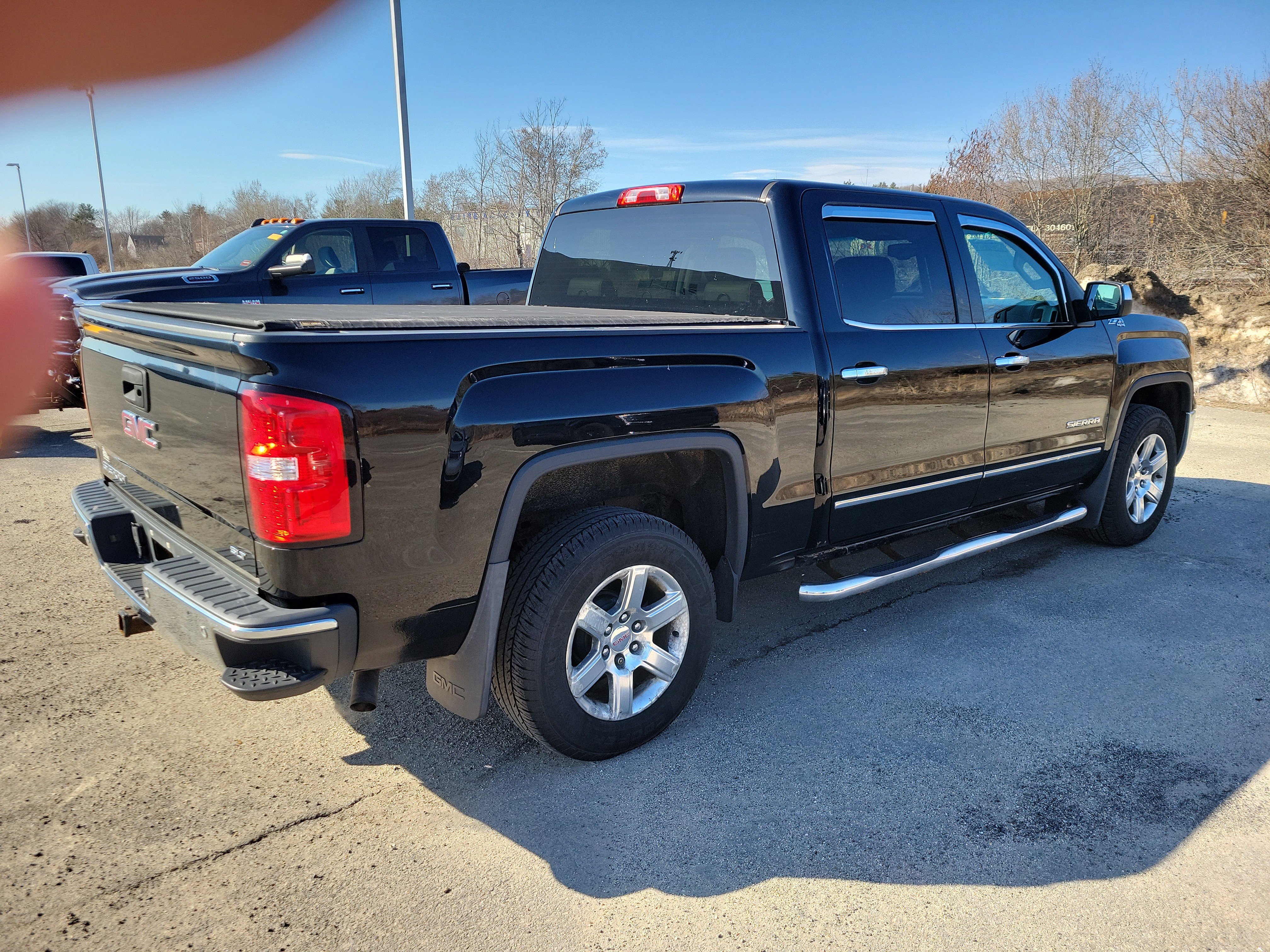 Used 2014 GMC Sierra 1500 SLT w/ SLT Preferred Package image 5