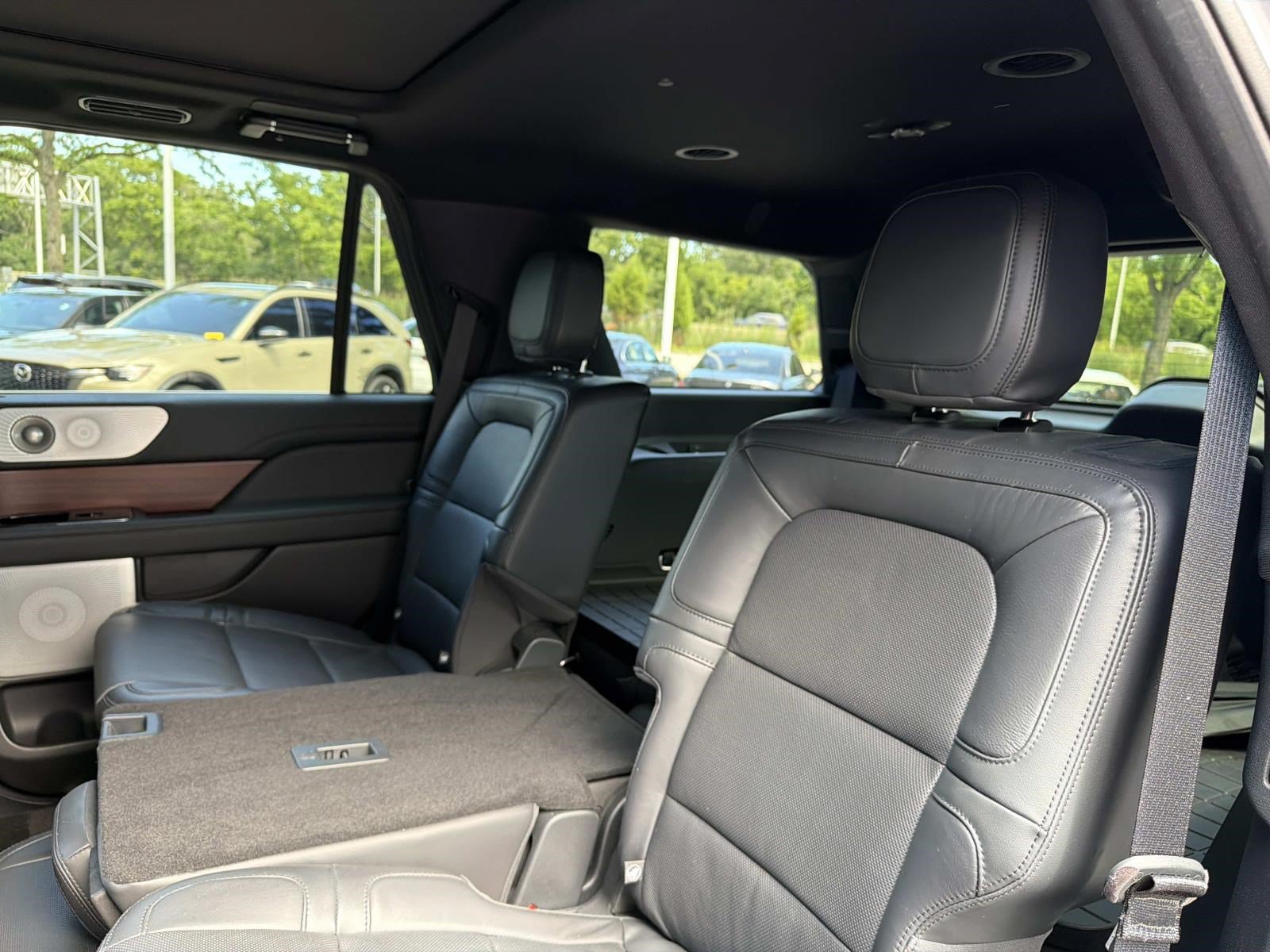 Used 2023 Lincoln Navigator Reserve AWD/4WD image 13