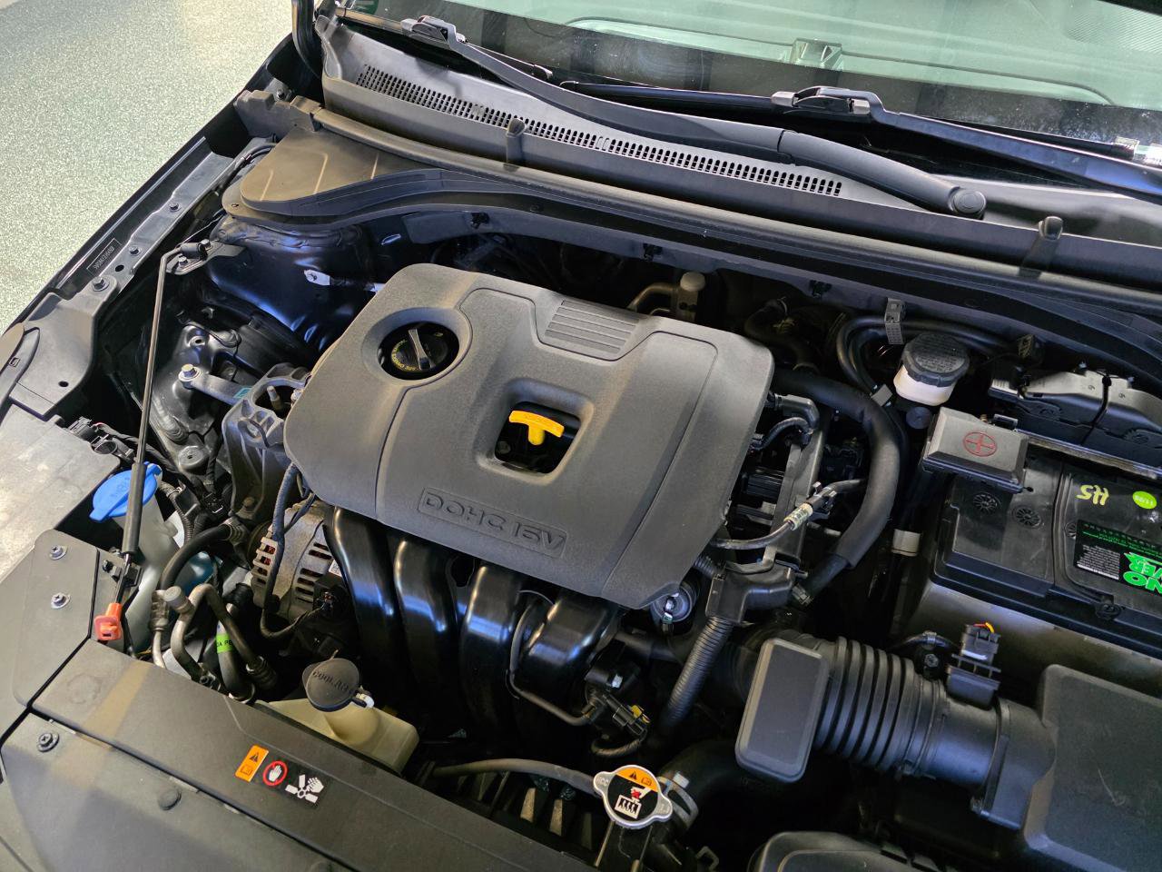 Used 2020 Hyundai Elantra SEL image 35