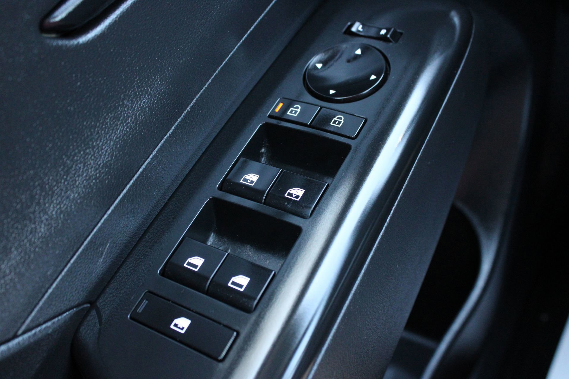 Used 2026 Hyundai Kona SEL Sport FWD image 22