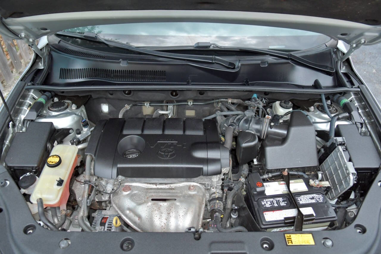 Used 2012 Toyota RAV4 FWD image 23