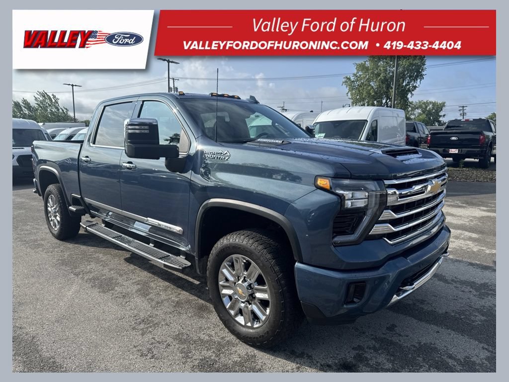 Used 2026 Chevrolet Silverado 2500 High Country w/ Technology Package AWD/4WD 360° Tour