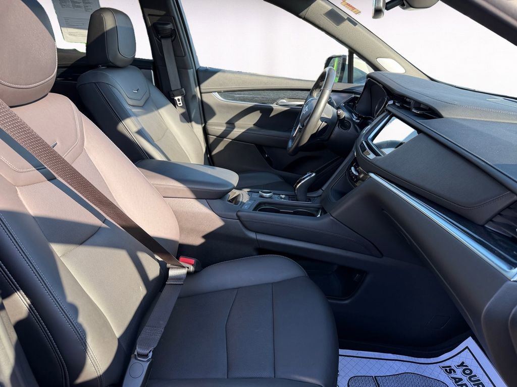Used 2024 Cadillac XT5 Premium Luxury image 15