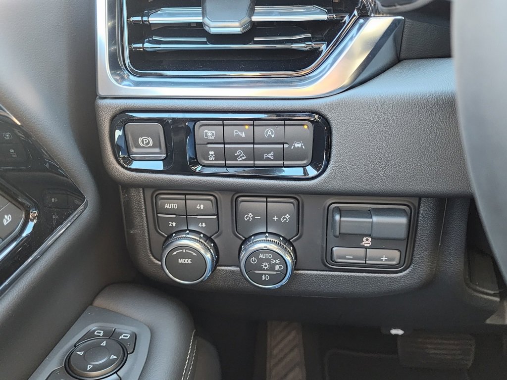 New 2026 GMC Yukon Elevation w/ Elevation Premium Package image 18