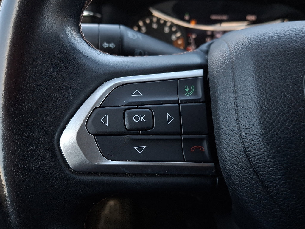 Used 2022 Jeep Compass Limited AWD/4WD image 23