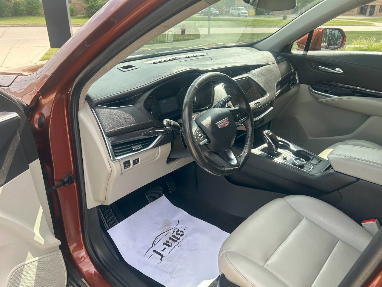 Used 2020 Cadillac XT4 Luxury image 17