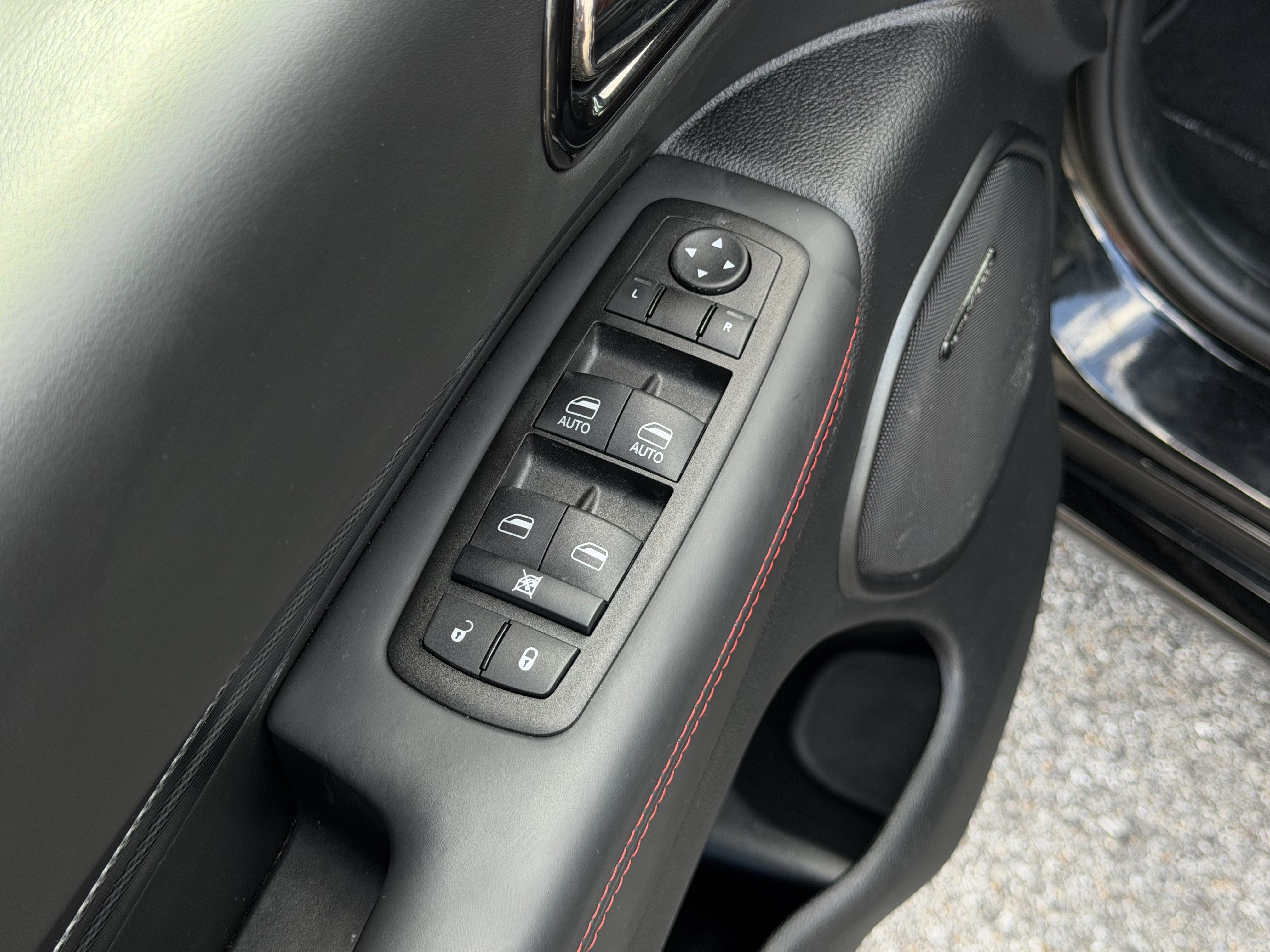 Used 2025 Dodge Durango GT AWD/4WD image 15