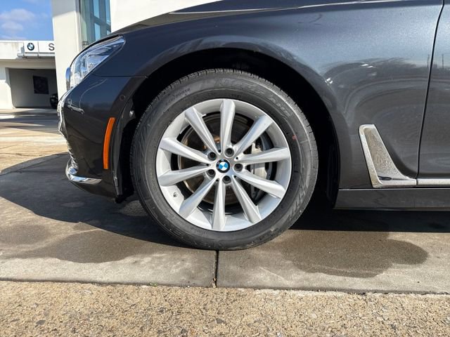 Used 2019 BMW 740i xDrive w/ Executive Package image 26