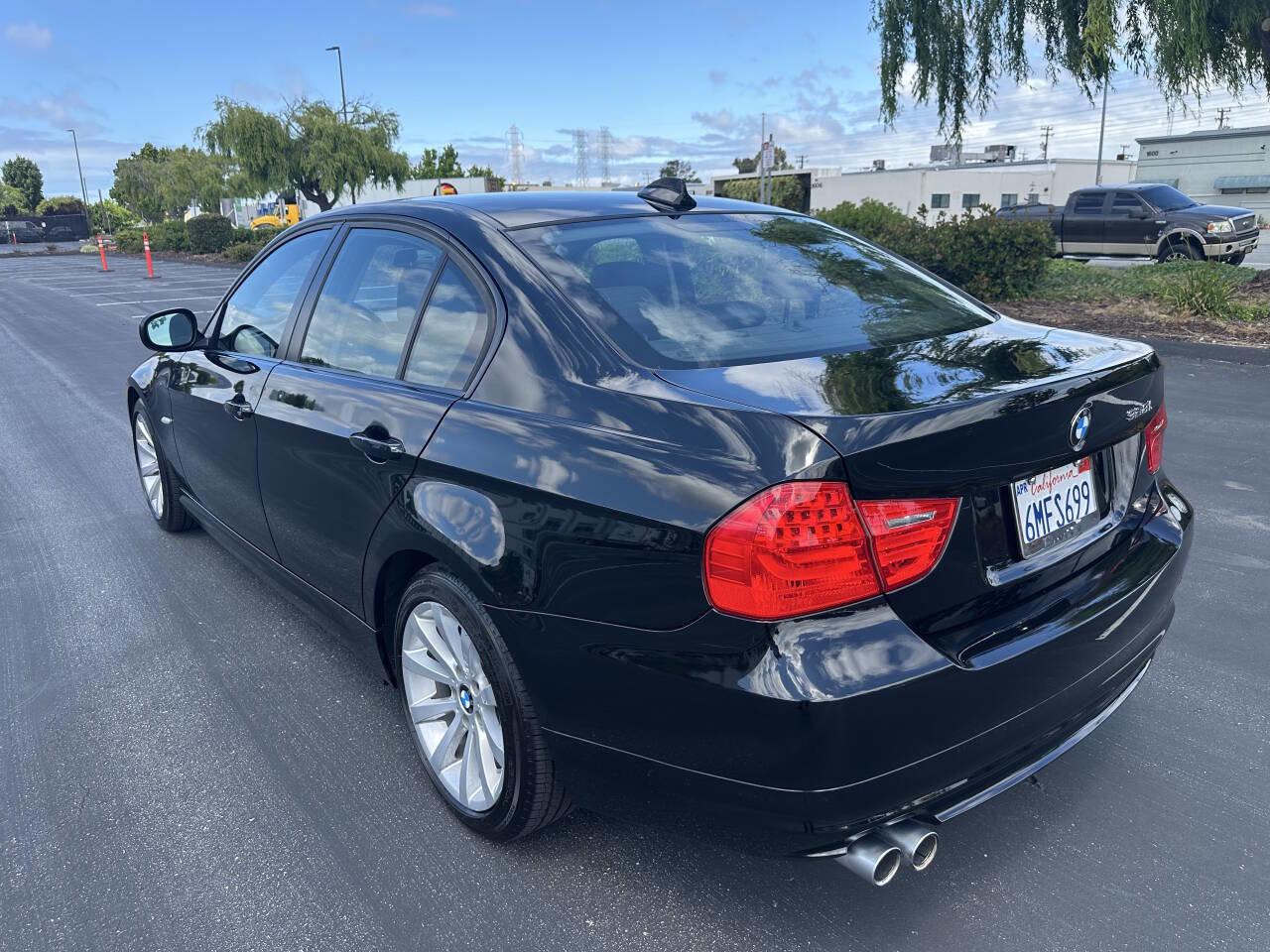 Used 2010 BMW 328i Sedan RWD image 10