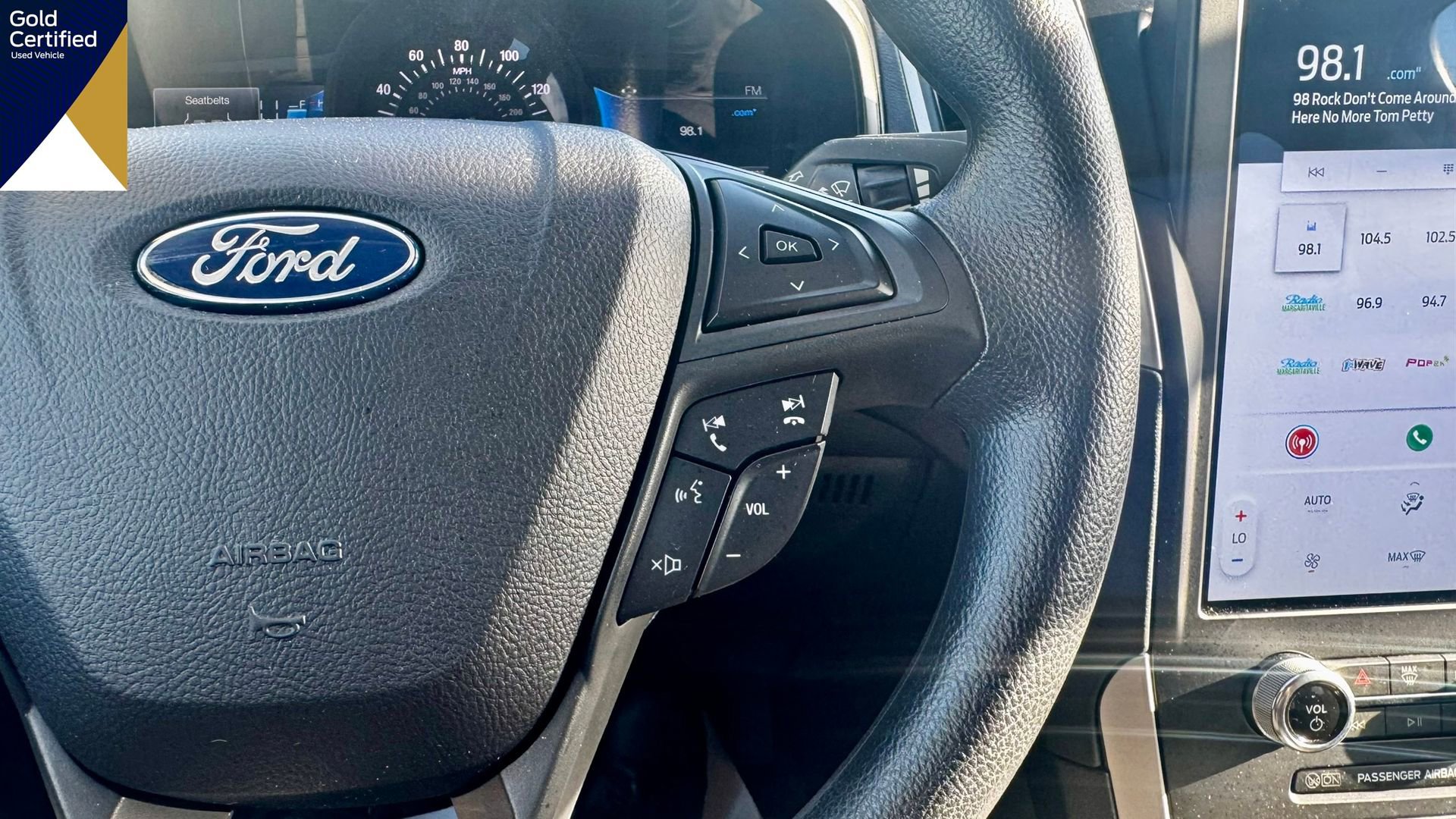 Certified 2022 Ford Edge SE image 35