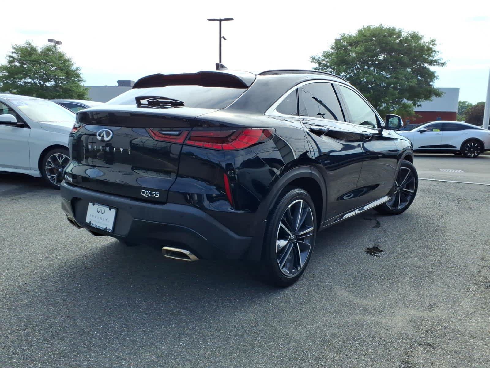 Certified 2023 INFINITI QX55 Essential AWD/4WD image 4