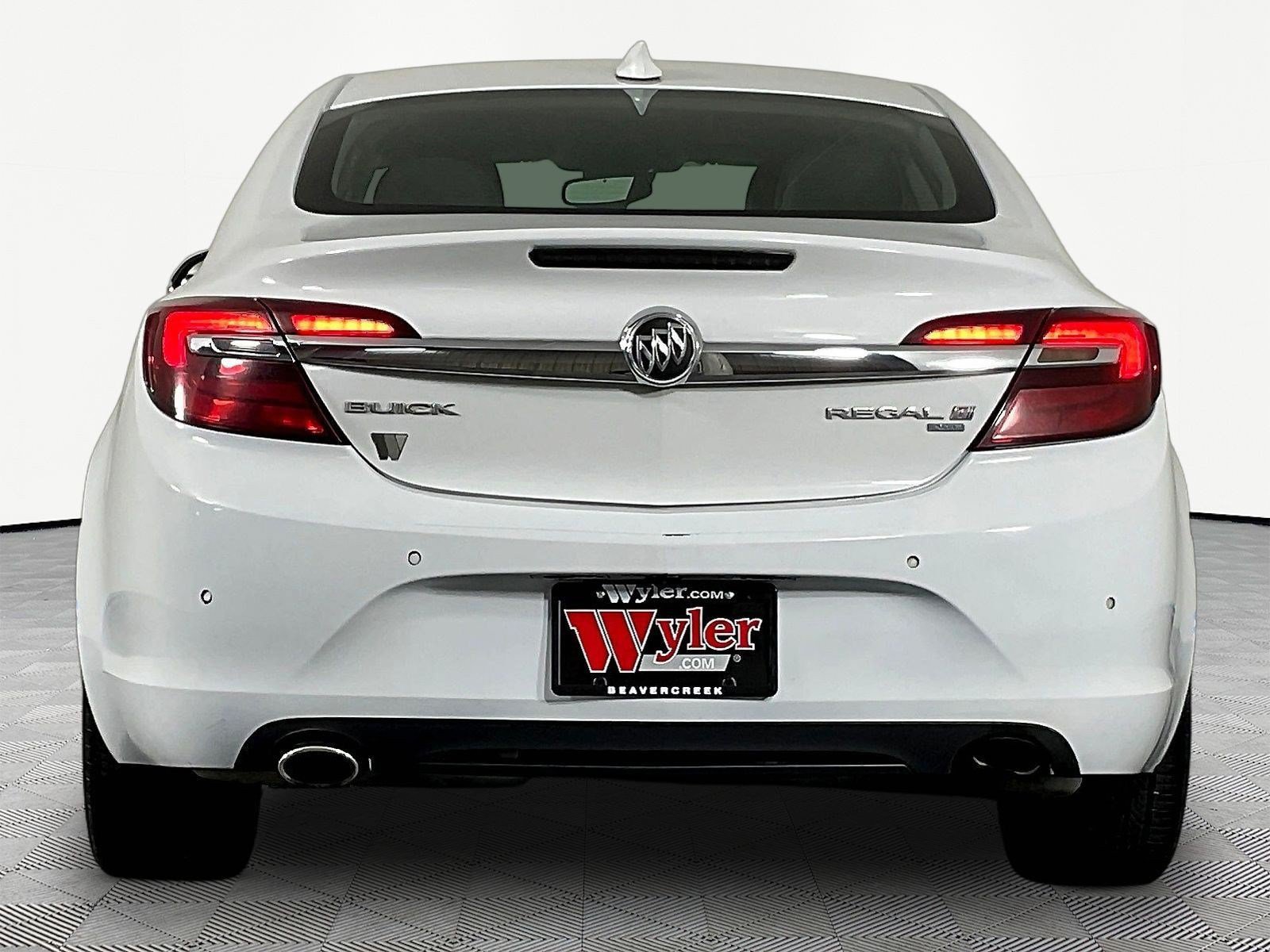 Used 2016 Buick Regal Premium AWD/4WD image 5