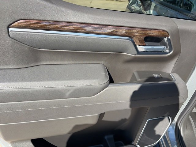 New 2026 GMC Sierra 1500 Elevation image 12