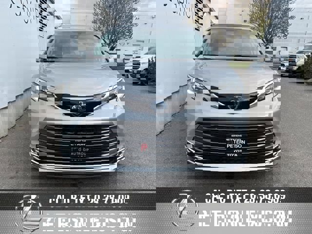 Used 2022 Toyota Sienna Limited AWD/4WD image 9
