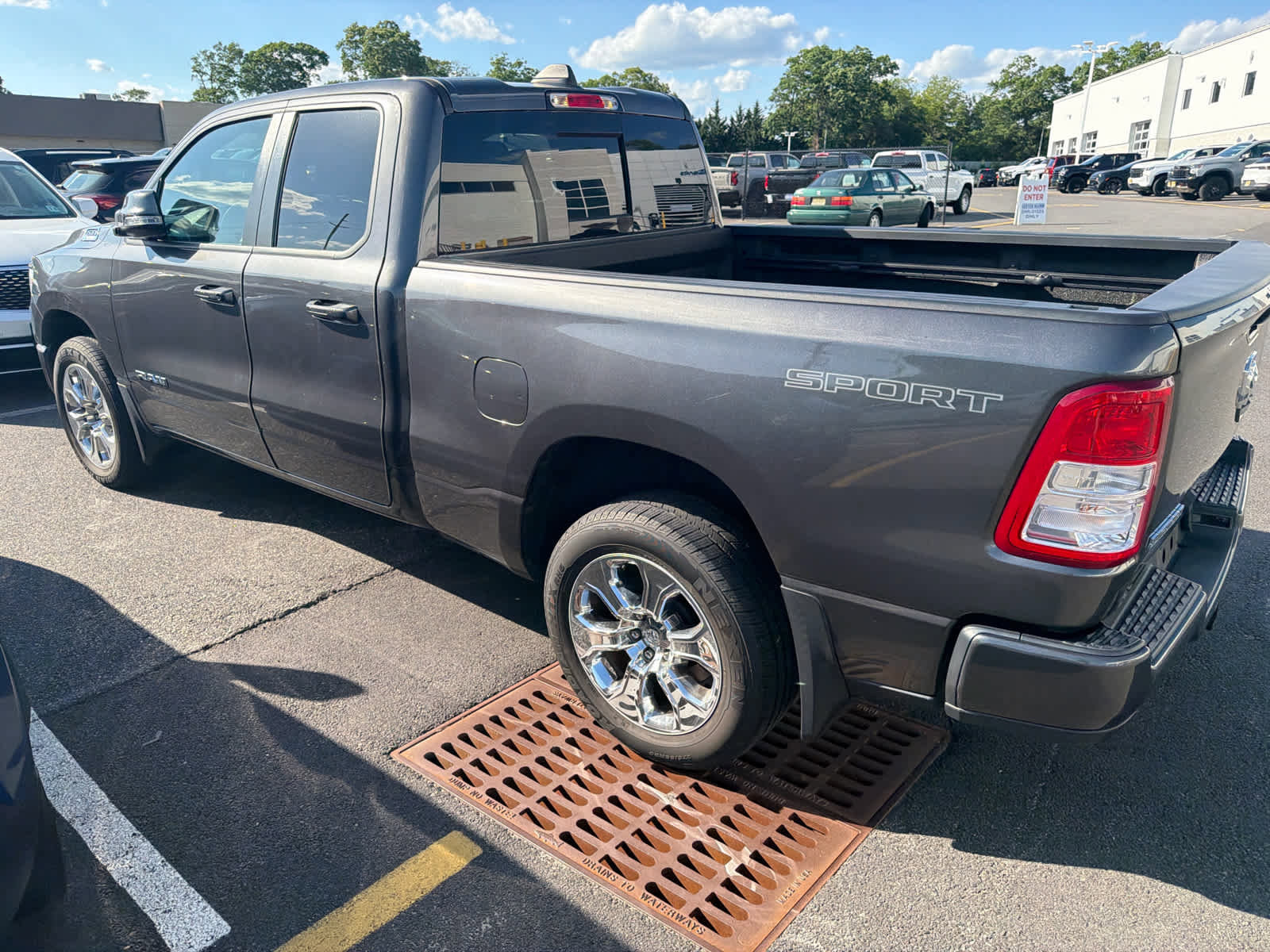 Used 2022 RAM 1500 Big Horn AWD/4WD image 5