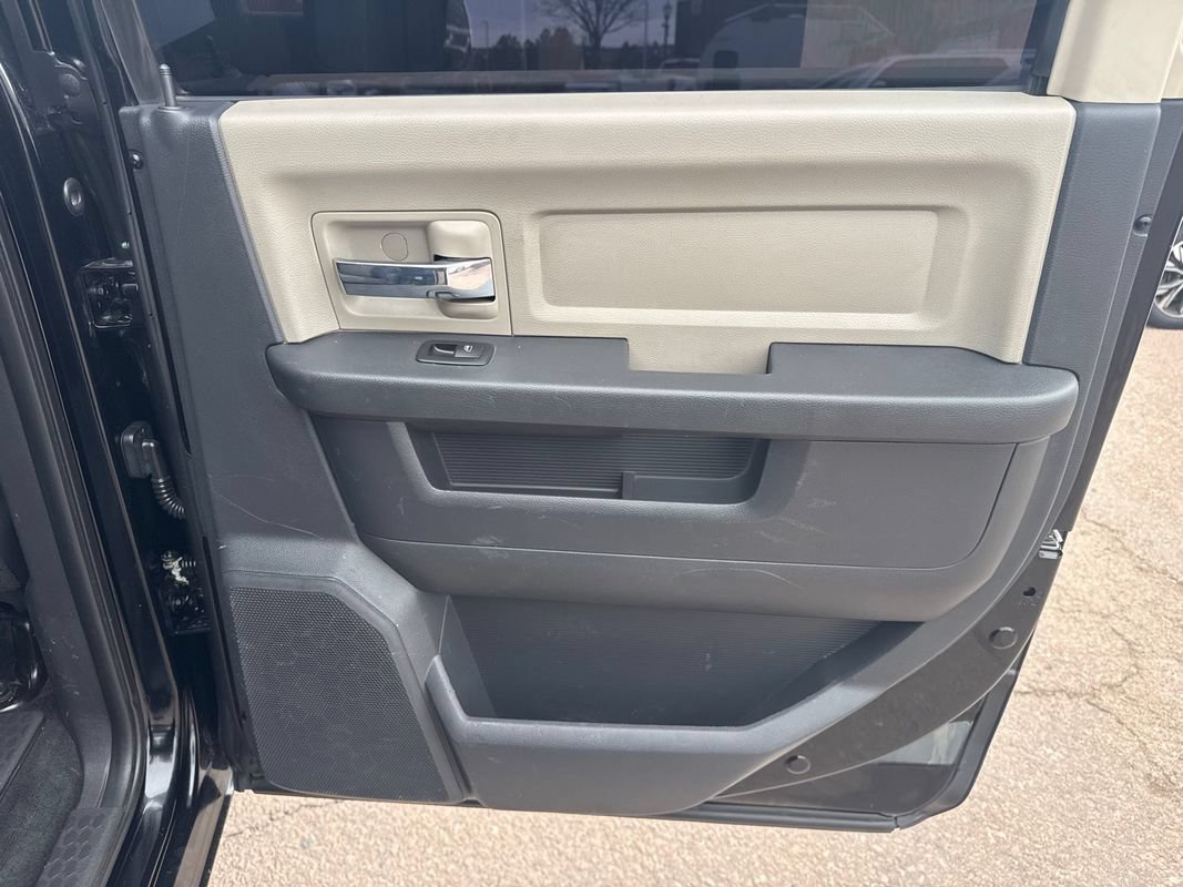 Used 2012 RAM 2500 SLT w/ Technology Group AWD/4WD image 15
