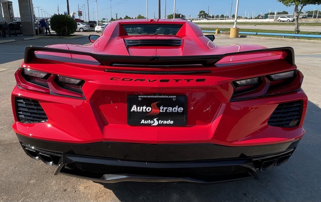 Used 2024 Chevrolet Corvette Stingray Convertible w/ Z51 Performance Package image 10