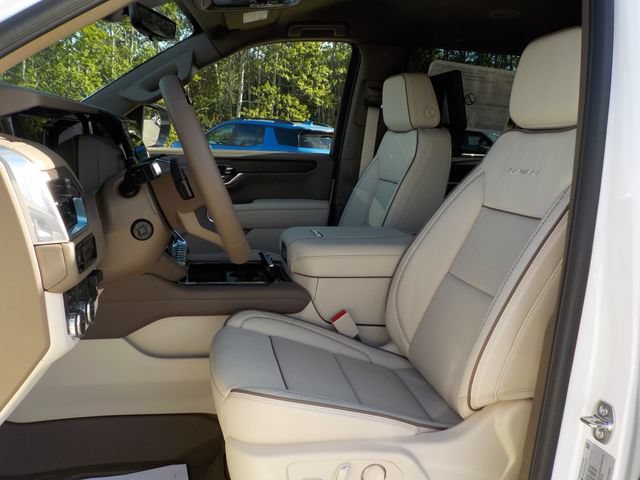 New 2026 GMC Yukon Denali w/ Advanced Technology Package AWD/4WD image 13