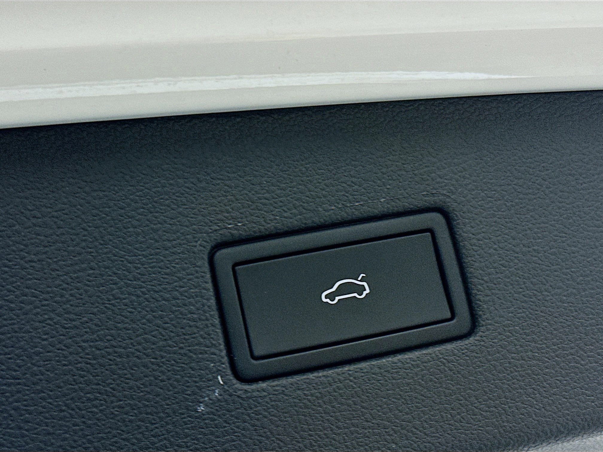 Used 2024 Volkswagen Tiguan SE image 26