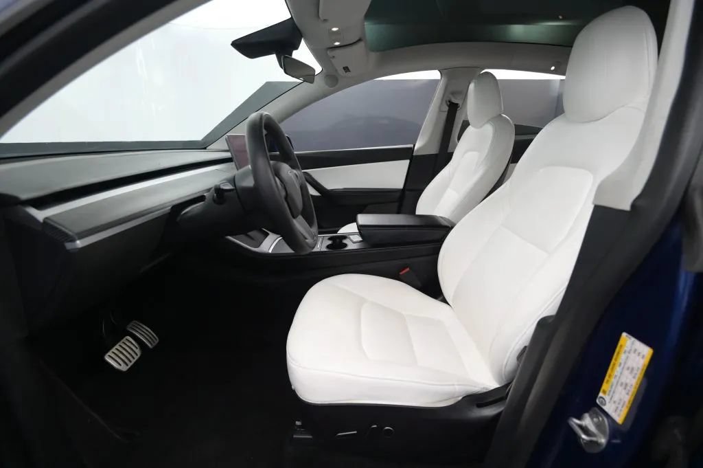Used 2022 Tesla Model Y Performance AWD/4WD image 38