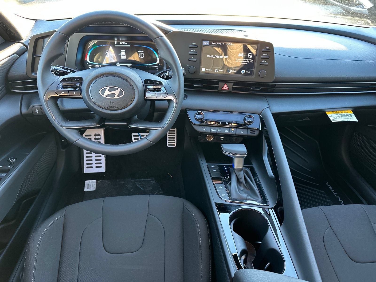 New 2026 Hyundai Elantra SEL Sport Premium FWD image 16