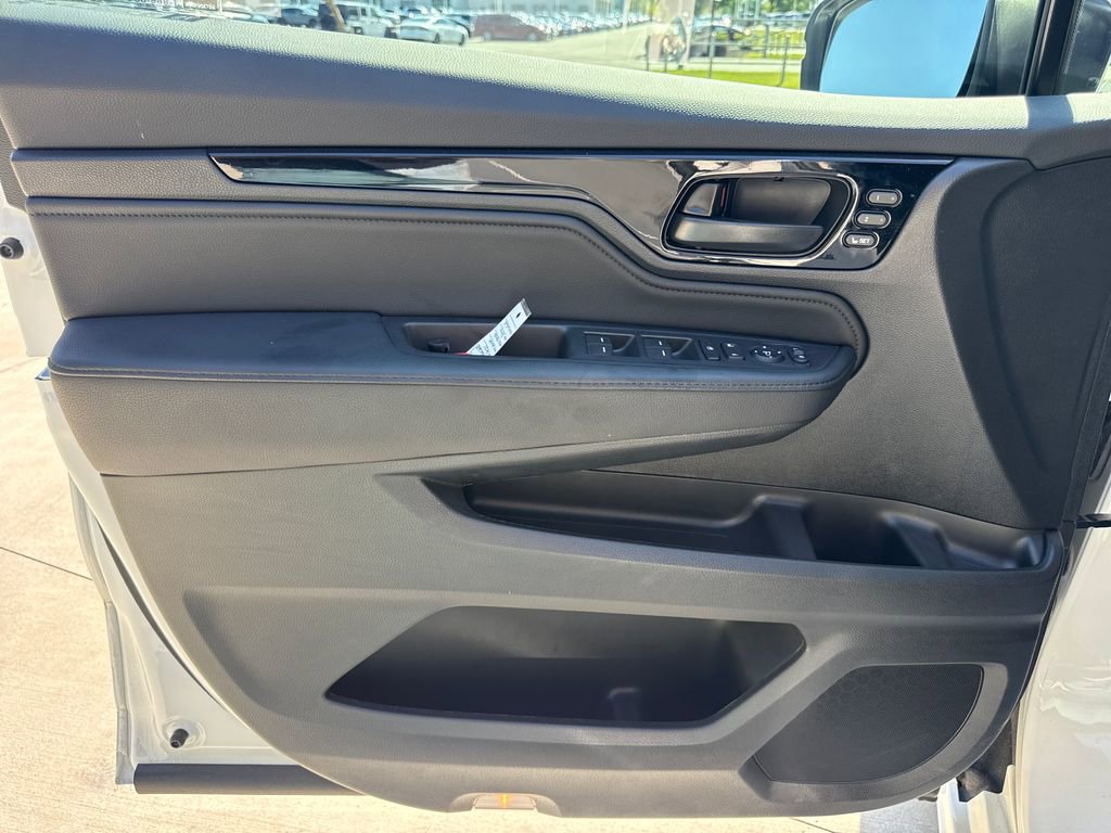 Certified 2025 Honda Odyssey Touring image 14