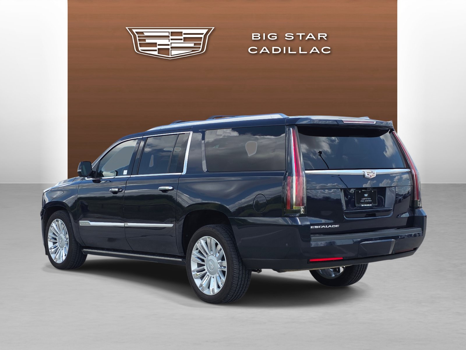 Used 2020 Cadillac Escalade ESV Platinum AWD/4WD image 3