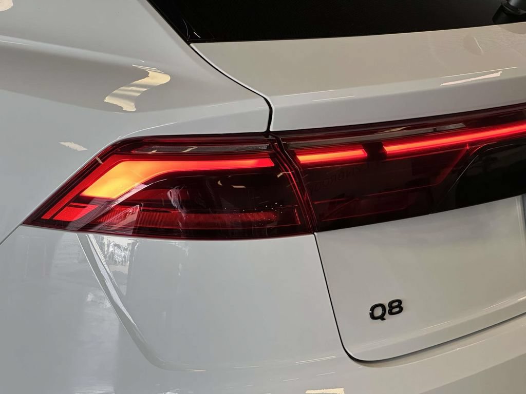 Used 2025 Audi Q8 Premium Plus w/ Premium Plus Package AWD/4WD image 13
