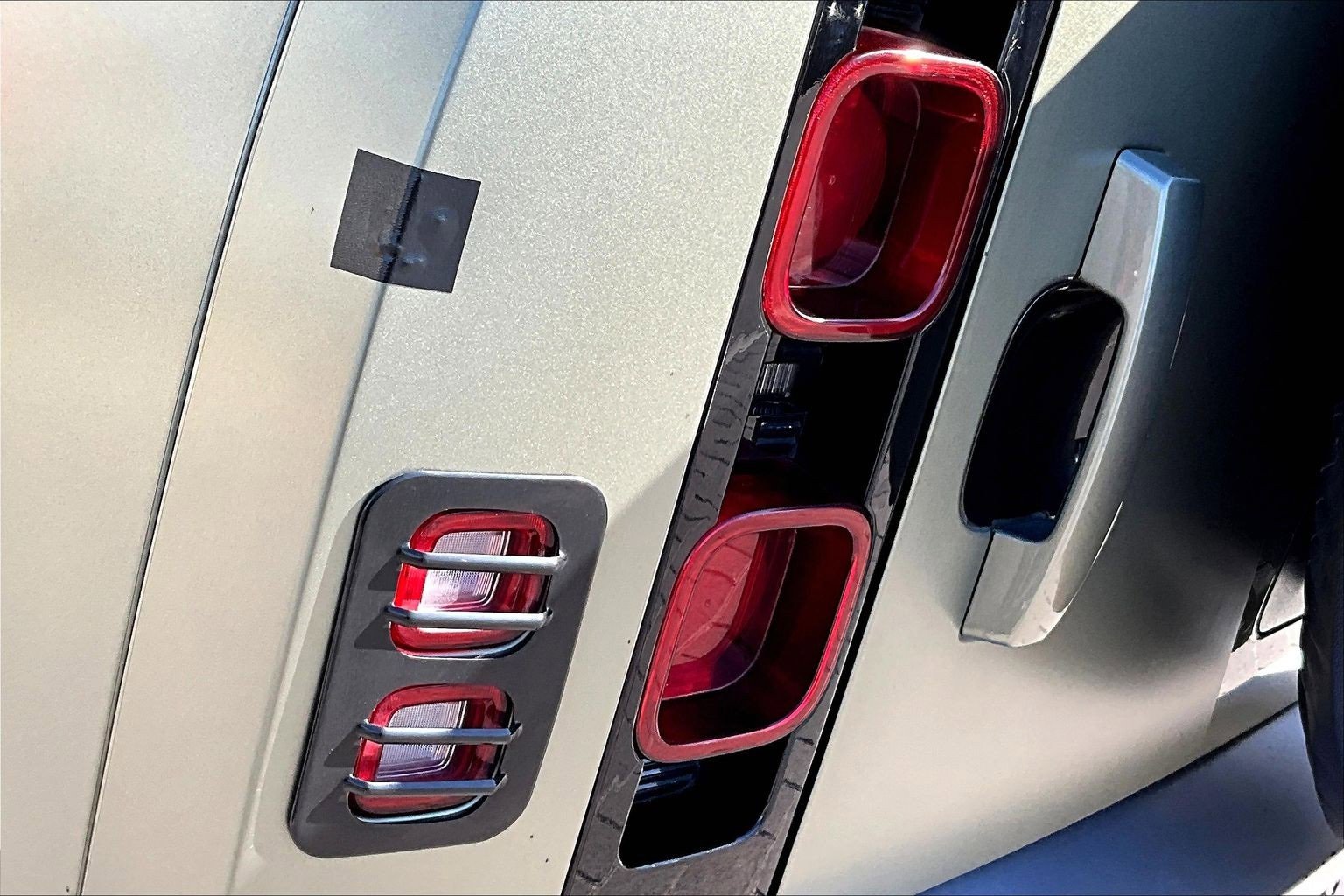 Used 2020 Land Rover Defender 110 S image 28