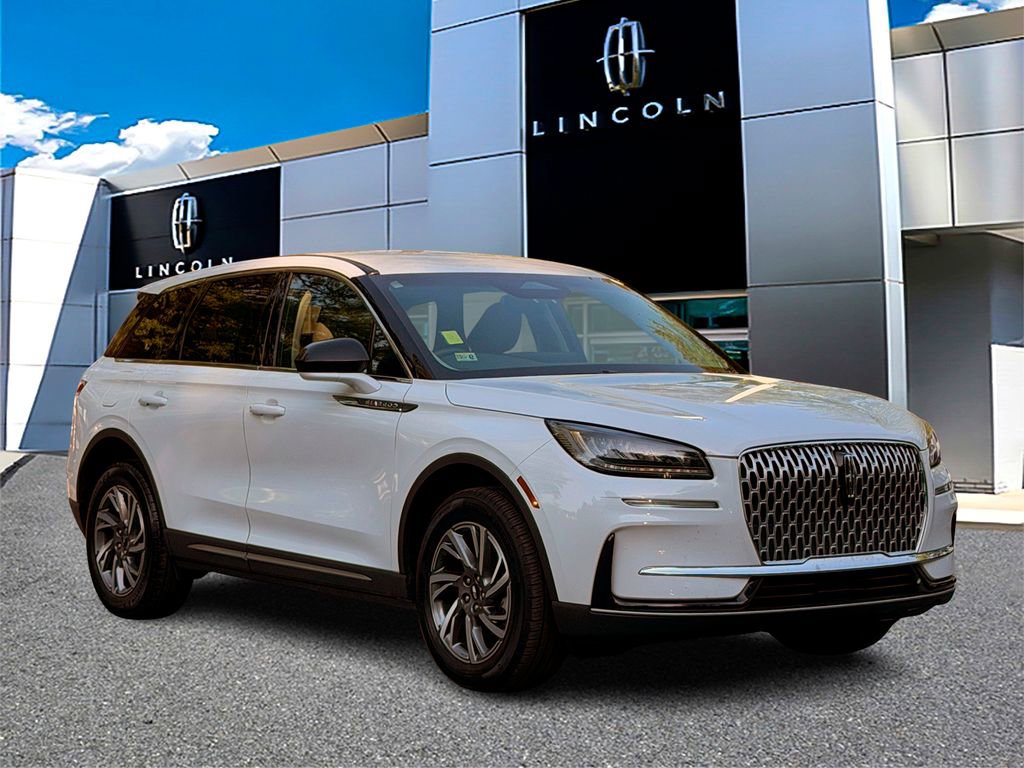 Used 2024 Lincoln Corsair AWD image 1
