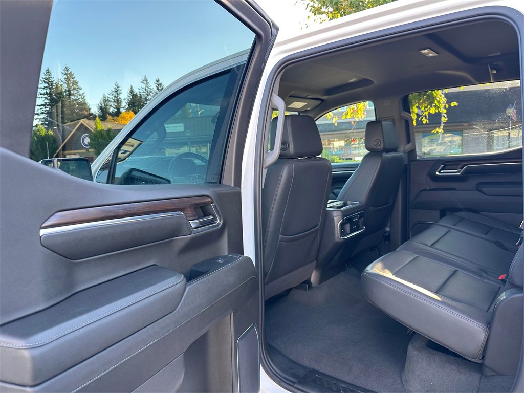 Used 2024 GMC Sierra 1500 SLT w/ SLT Premium Plus Package image 18