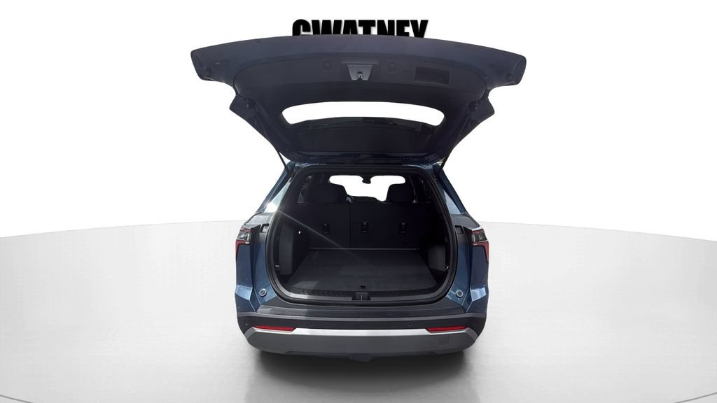 Used 2026 Chevrolet Equinox LT FWD image 13