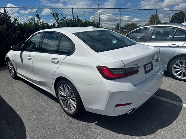Used 2023 BMW 330e xDrive w/ Premium Package AWD/4WD image 5