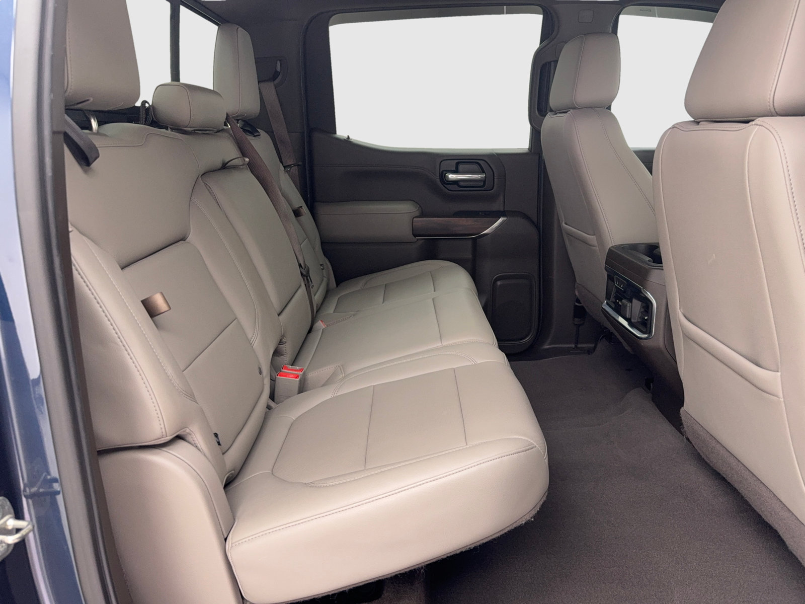 Used 2019 GMC Sierra 1500 SLT w/ SLT Premium Plus Package AWD/4WD image 39