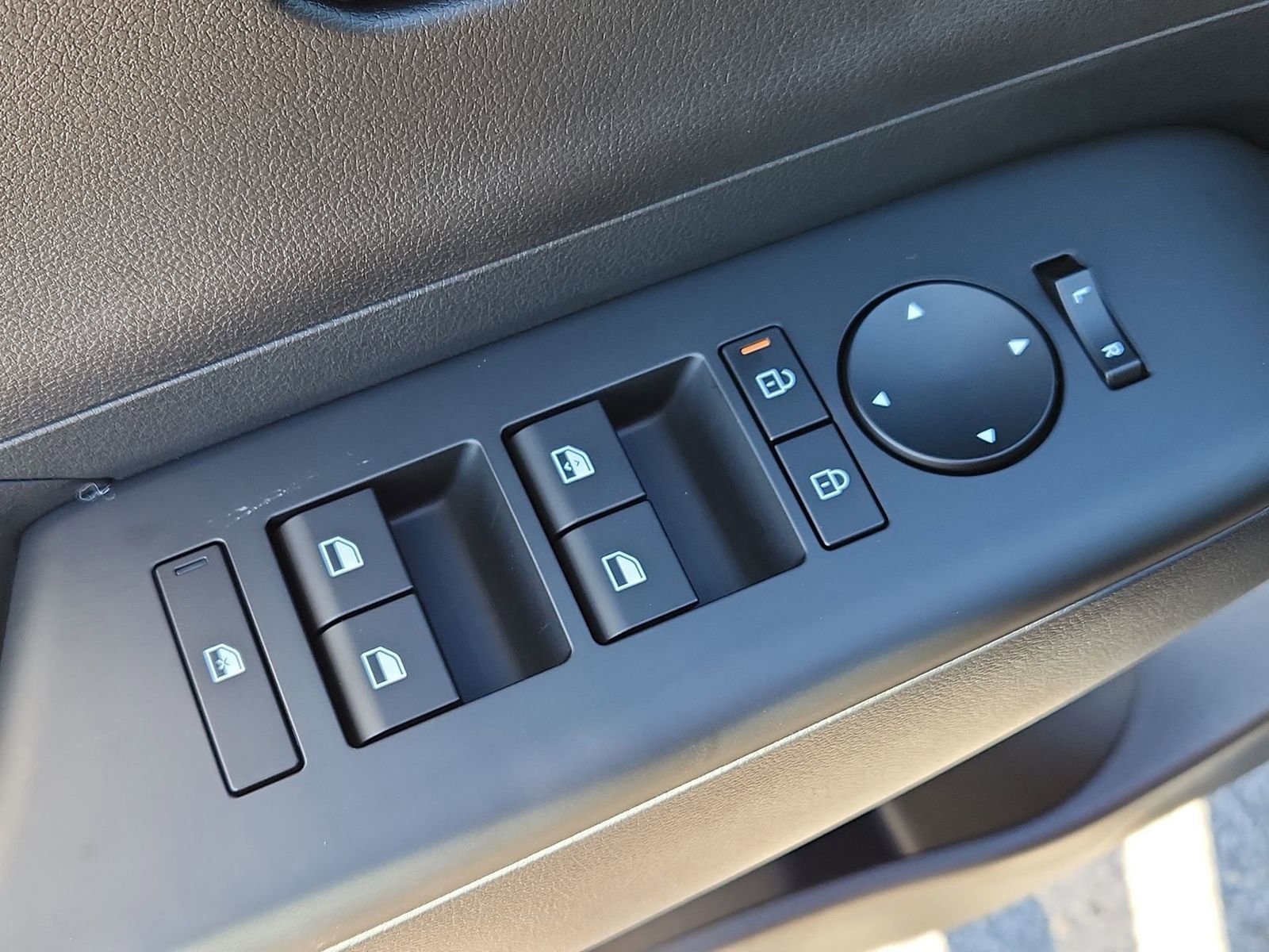 New 2026 Hyundai Kona SE image 15