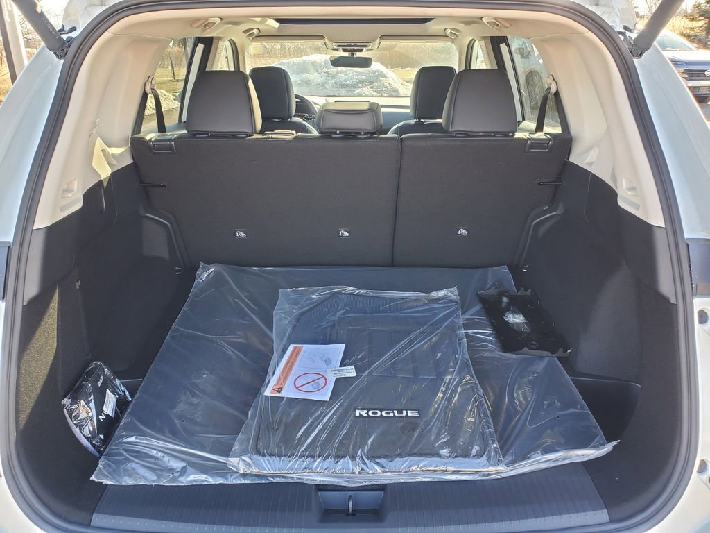 New 2026 Nissan Rogue SV image 8